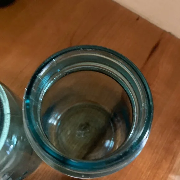 Vintage Aqua Ball Glass Mason Jars with Zinc Lids - Picture 6 of 14